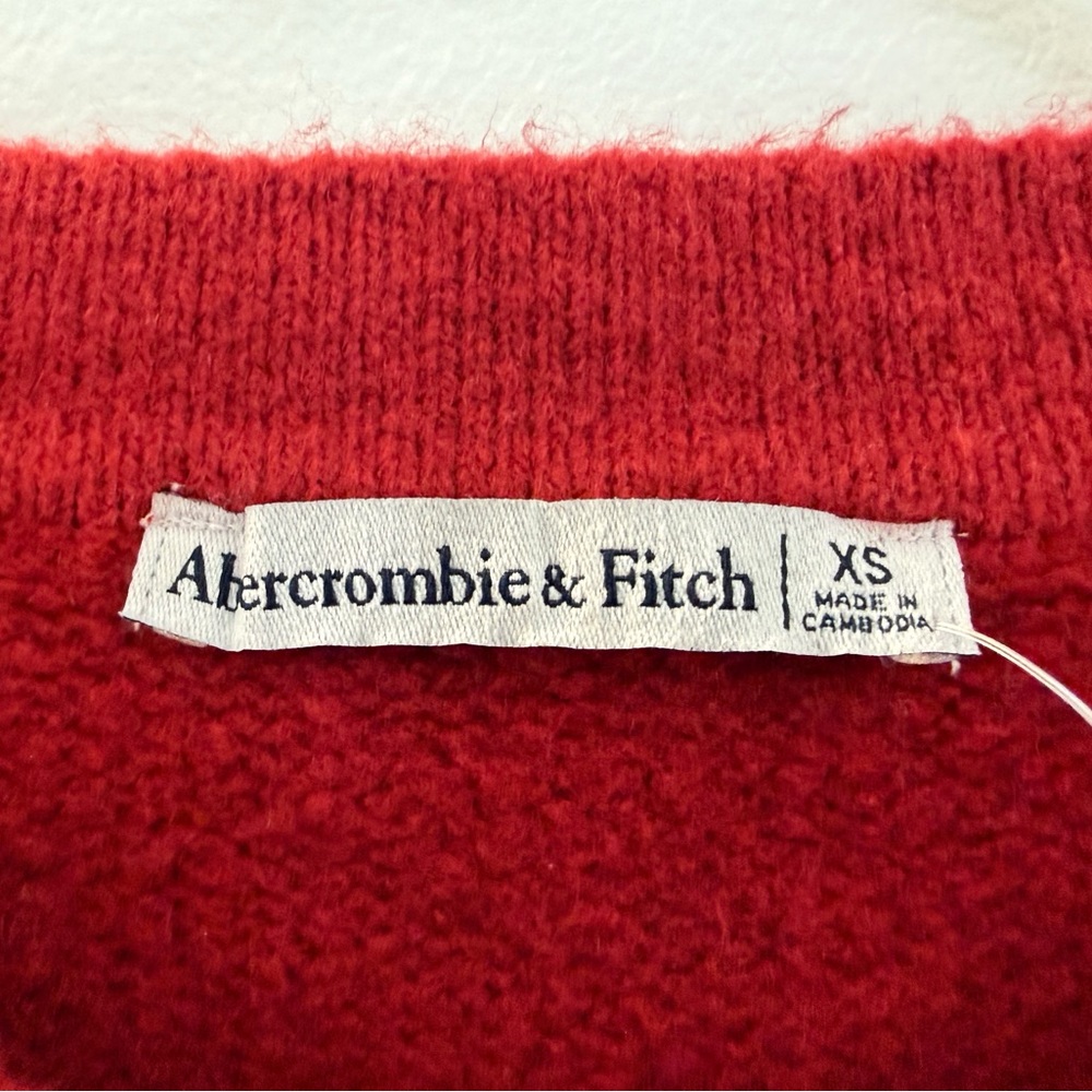 NWT Abercrombie & Fitch Red Button-Up Women's Sweater - Picture 4 of 7
